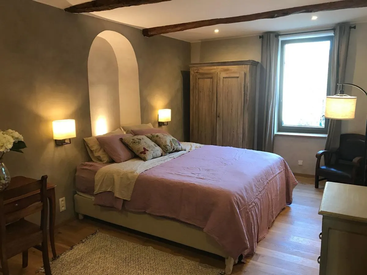 Ermitage Crestet Apartment